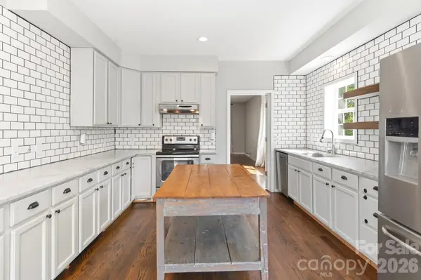404 Stratford RD, Asheville, NC 28804