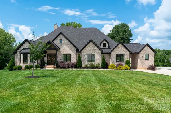 10035 Whispering Falls AVE, Charlotte, NC 28227