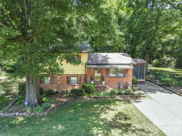 1505 Kingston DR, Kannapolis, NC 28083