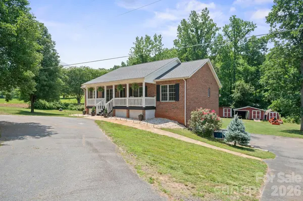 1133 Finger Bridge RD, Hickory, NC 28602