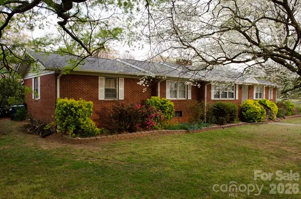 4646 Rainbow DR, Kannapolis, NC 28081