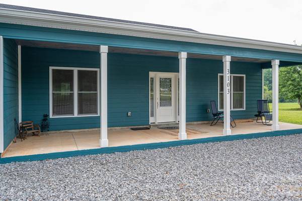 3103 Richview DR, Crouse, NC 28033