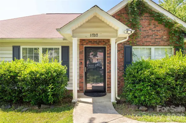 1737 Rosewell DR, Rock Hill, SC 29732