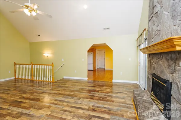 1895 Airport RD, Marion, NC 28752