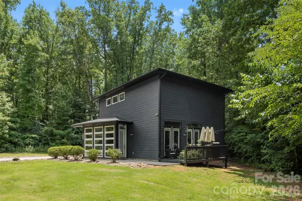 7117 W Sugar Creek RD, Charlotte, NC 28269