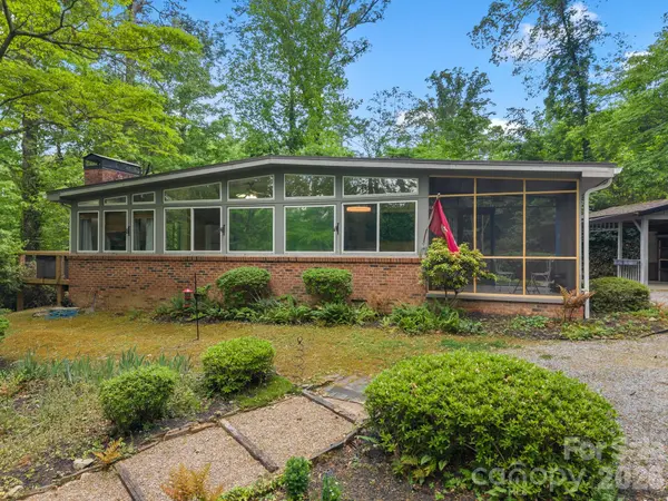 41 Red Bird RD, Tryon, NC 28782