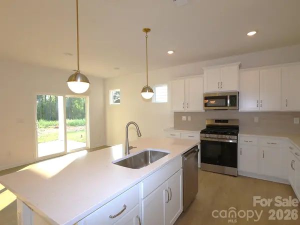 2178 Clifton RD, Sherrills Ford, NC 28673
