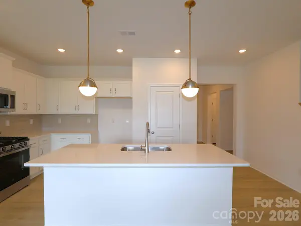 2178 Clifton RD, Sherrills Ford, NC 28673