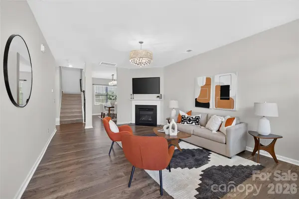 2023 Navarro RD, Charlotte, NC 28214