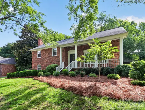 6725 Windyrush RD, Charlotte, NC 28226