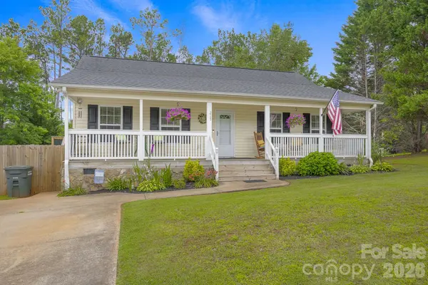 217 Lakewood DR, Pickens, SC 29671