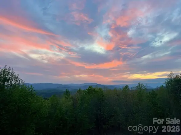 1927 Grandview Peaks DR #51, Nebo, NC 28761