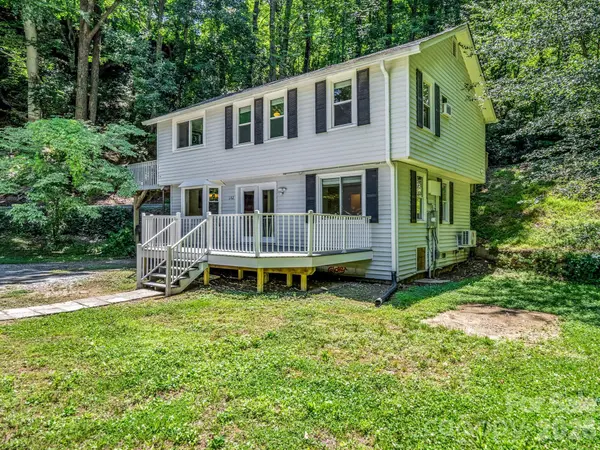 102 Little House RD, Tryon, NC 28782