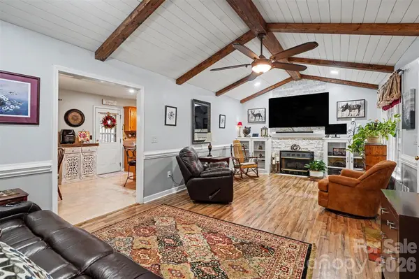 6007 Charlton Oaks DR, Waxhaw, NC 28173