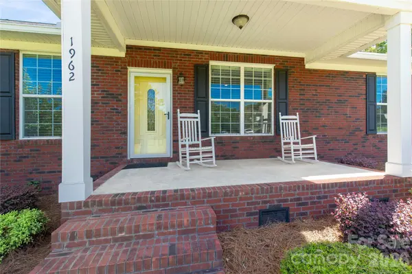 1962 Robin DR, Lancaster, SC 29720