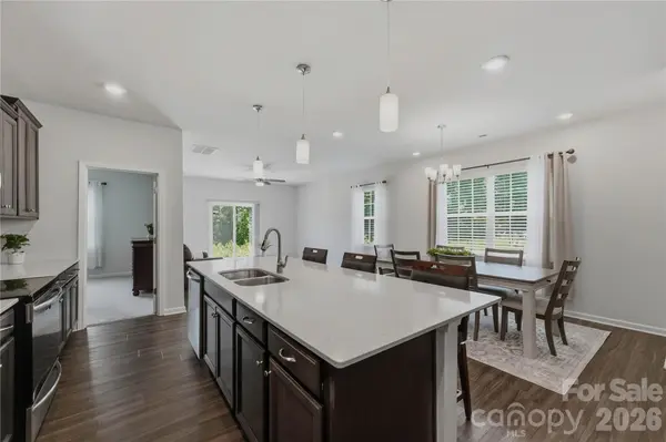 220 Eden AVE, Mooresville, NC 28115