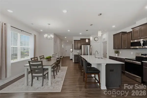 220 Eden AVE, Mooresville, NC 28115
