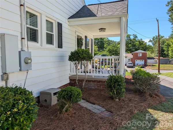 61 NW Spencer AVE NW #30-32, Concord, NC 28025
