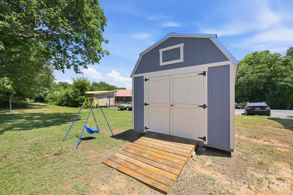 110 Wilfred AVE, Lexington, NC 27292