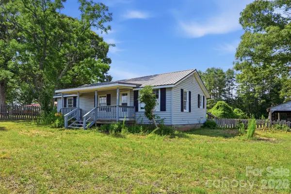 1561 Ostwalt Amity RD, Cleveland, NC 27013
