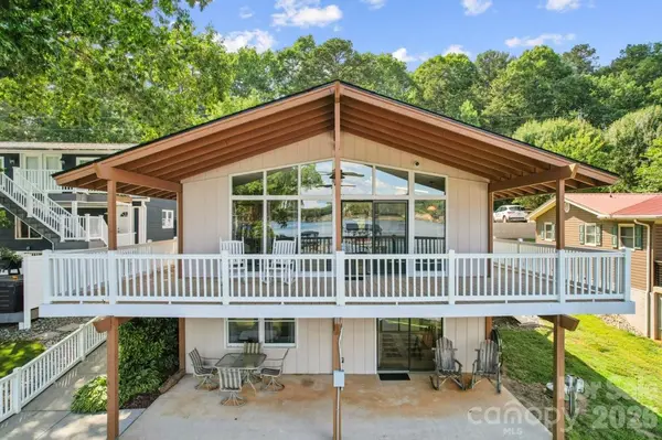 918 Pinehaven DR, New London, NC 28127