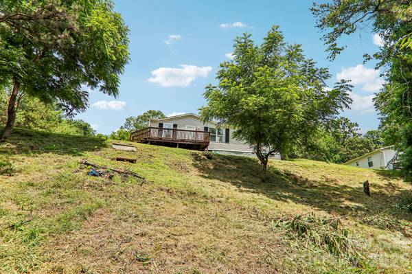 85 Star Flower RD, Alexander, NC 28701