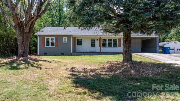 1102 Afton DR, Cajahs Mountain, NC 28645