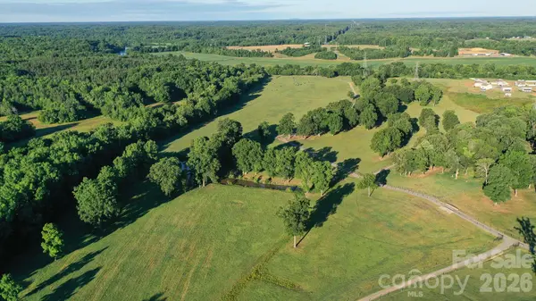 8504 Hampton RD, Clemmons, NC 27012