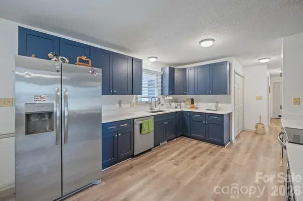1504 2nd ST NE, Conover, NC 28613