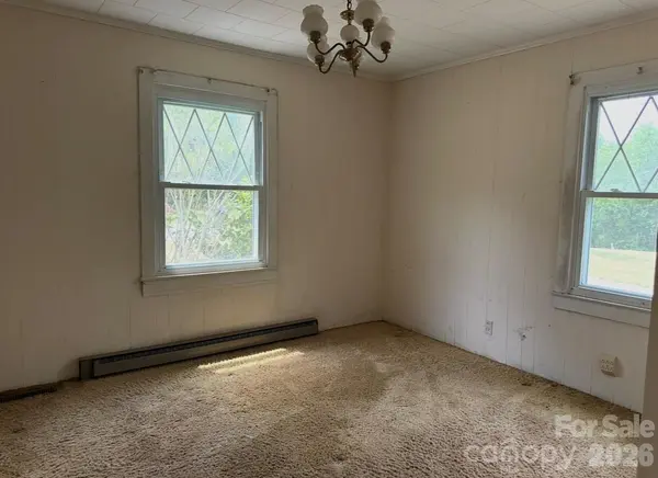 142 Reeves LN, Elkin, NC 28621