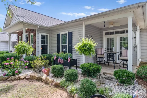 16627 Timber Crossing RD, Charlotte, NC 28213