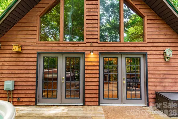 112 Eagle Nest RD, Bryson City, NC 28713