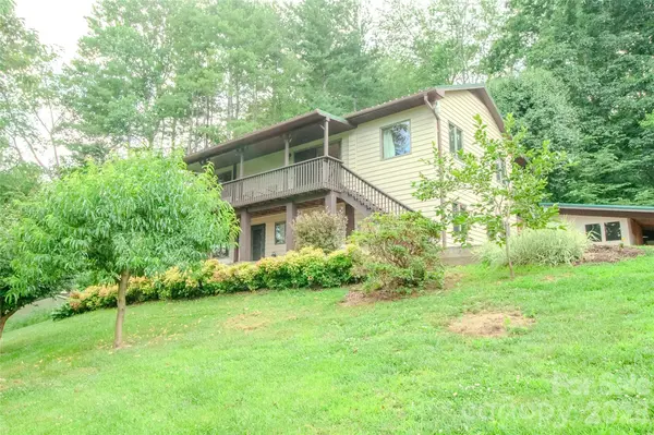 49 Jake DR, Canton, NC 28716