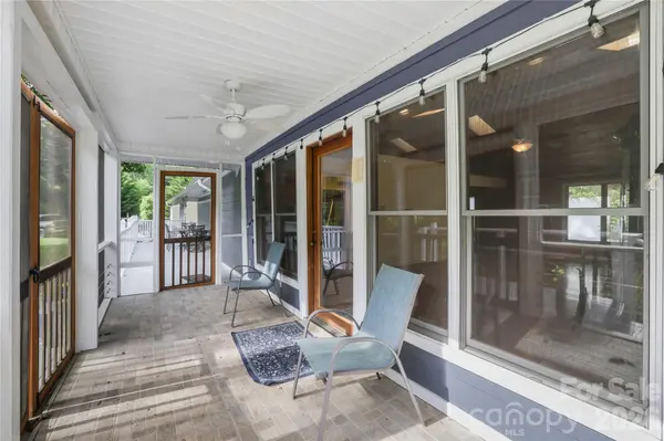 645 W Fork Creek RD, Saluda, NC 28773