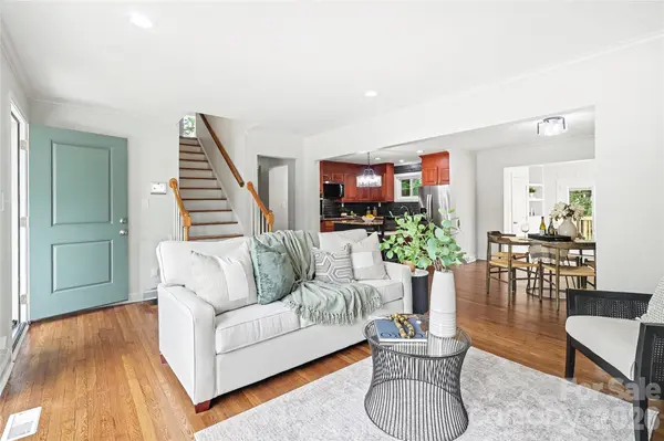 3834 Moultrie ST, Charlotte, NC 28209