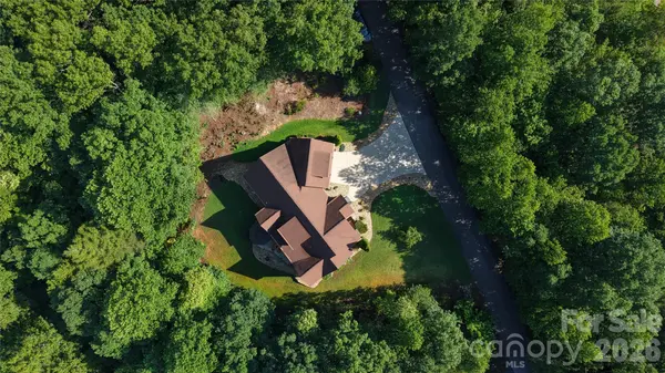 487 Cross Creek DR, Marion, NC 28752