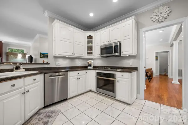 106 Oakland CT NE #9 & 10, Valdese, NC 28690