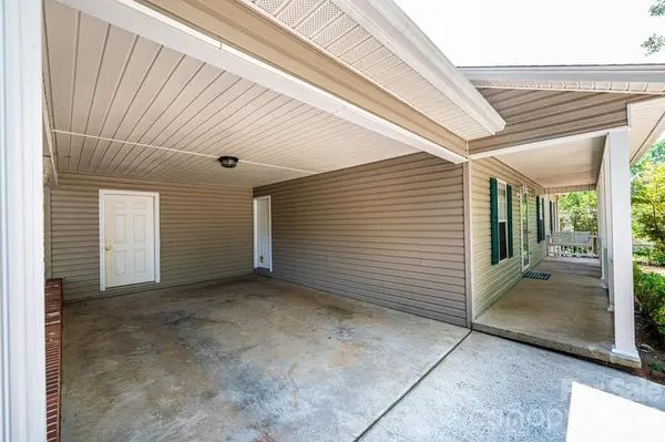 185 Hickman AVE, Hudson, NC 28638