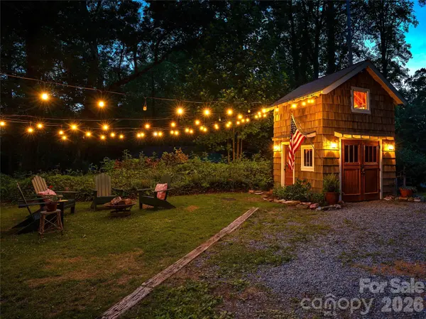 59 Warrior RD, Linville Falls, NC 28657