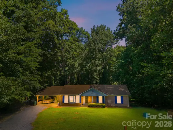 13001 Helena CIR, Charlotte, NC 28227