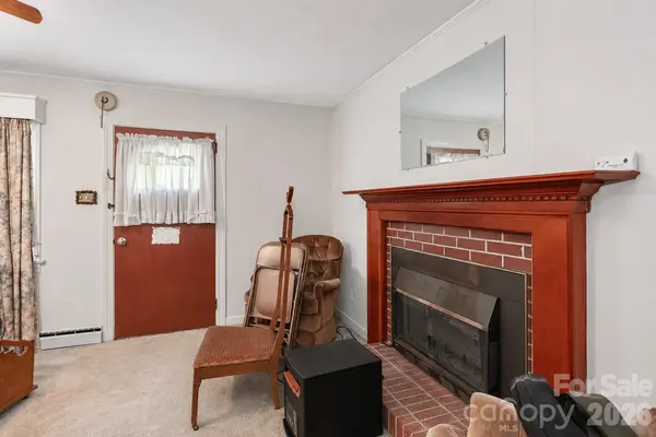 166 Wright LN, Statesville, NC 28677