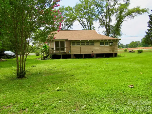 601 Providence RD, Forest City, NC 28043