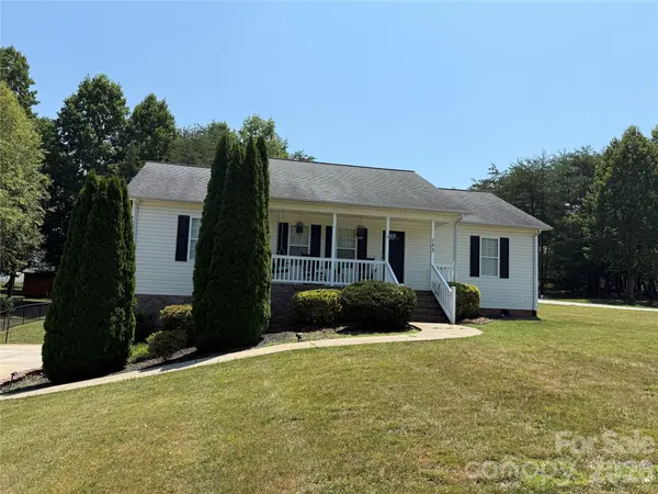 153 Deer Creek DR,  Hudson,  NC 28638