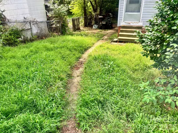 523 W Oakwood AVE, Albemarle, NC 28001