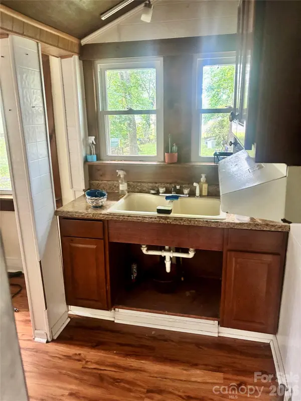 523 W Oakwood AVE, Albemarle, NC 28001
