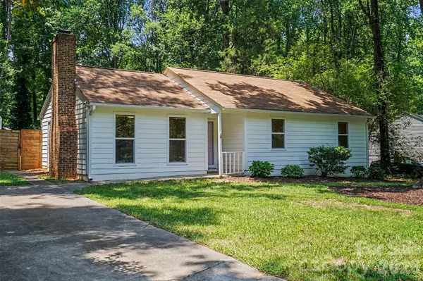 5301 Great Wagon RD, Charlotte, NC 28215