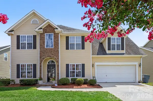 1826 Conifer CIR, Charlotte, NC 28213