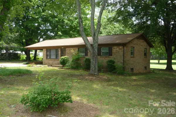 4209 Love RD, Claremont, NC 28610