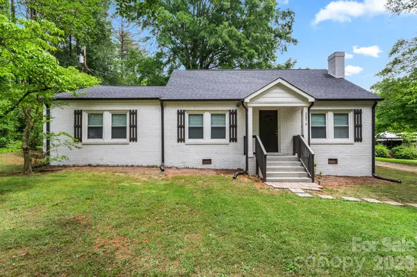 2376 S US 321 HWY, Newton, NC 28658