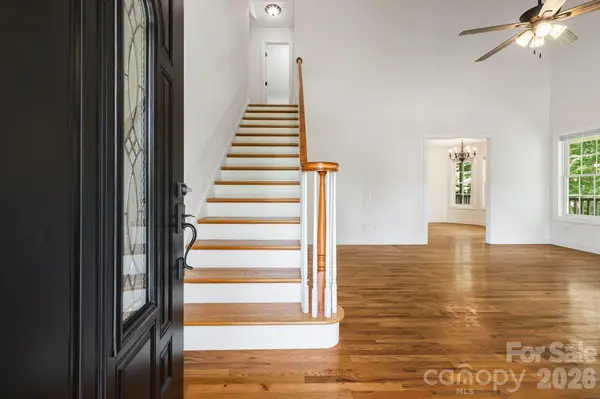 40 Brierfield DR, Candler, NC 28715